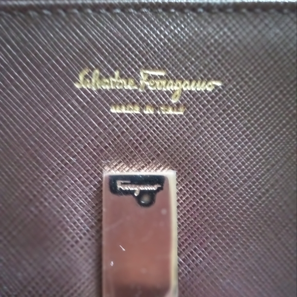 Salvatore Ferragamo wallet - Picture 2 of 3